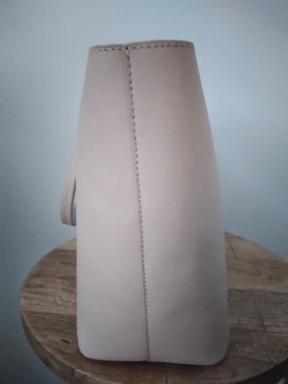 Kate Spade Light Pink tote with blue tag